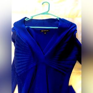 I.N.C Womens Ribbed V Neck. Size Large.  NWOT